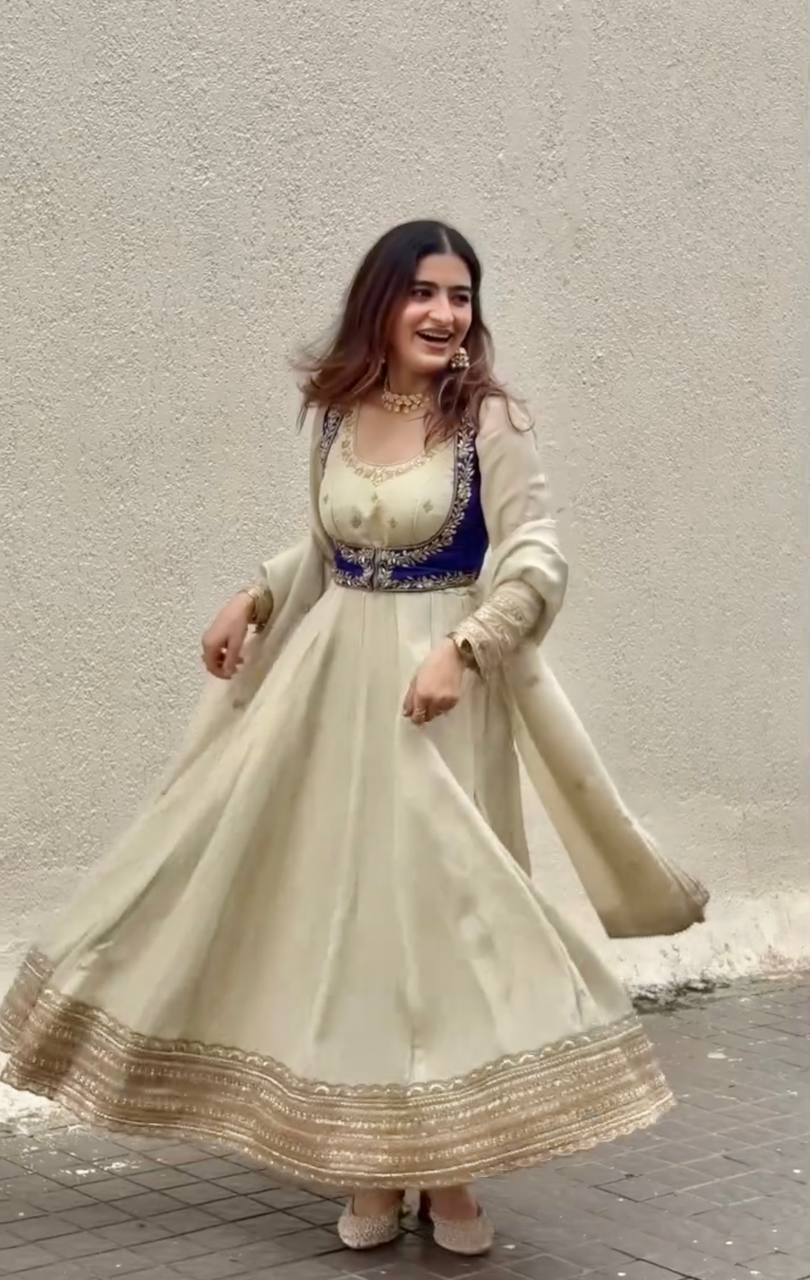 Letest New Style Designer Party Wear Look Gown Koti