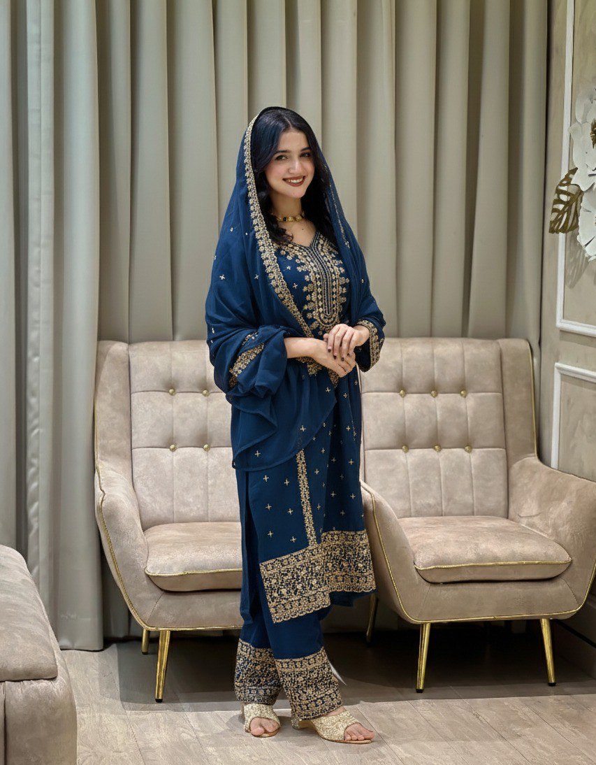 Mehfil Blush Embroidery Look